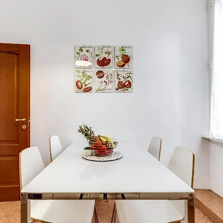 Apartment Charming 6 Guests Flat 10 Minutes From Vatican