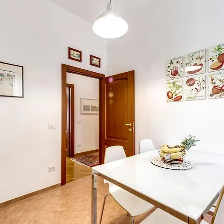 Apartment Charming 6 Guests Flat 10 Minutes From Vatican Rom