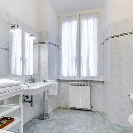 Charming 6 Guests Flat 10 Minutes From Vatican * Rom
